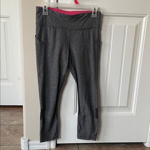 Lululemon Athletica capri leggings